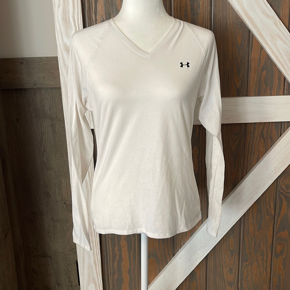 UNDER ARMOUR Women’s White Long-sleeve Athletic Wear Shirt
